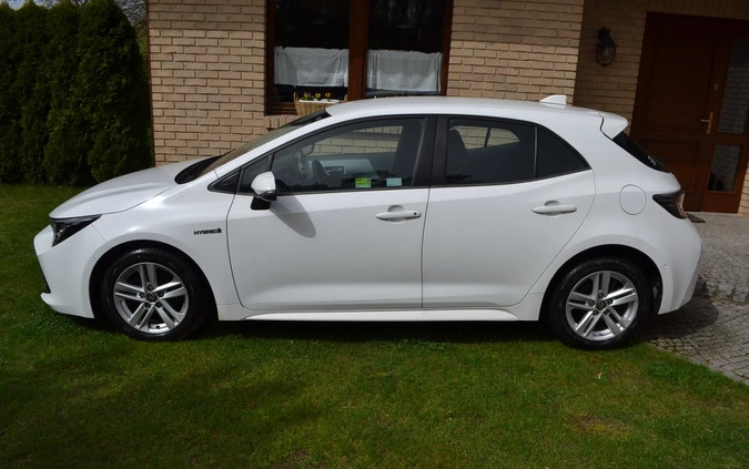 Toyota Corolla cena 74899 przebieg: 128400, rok produkcji 2020 z Strzelno małe 106